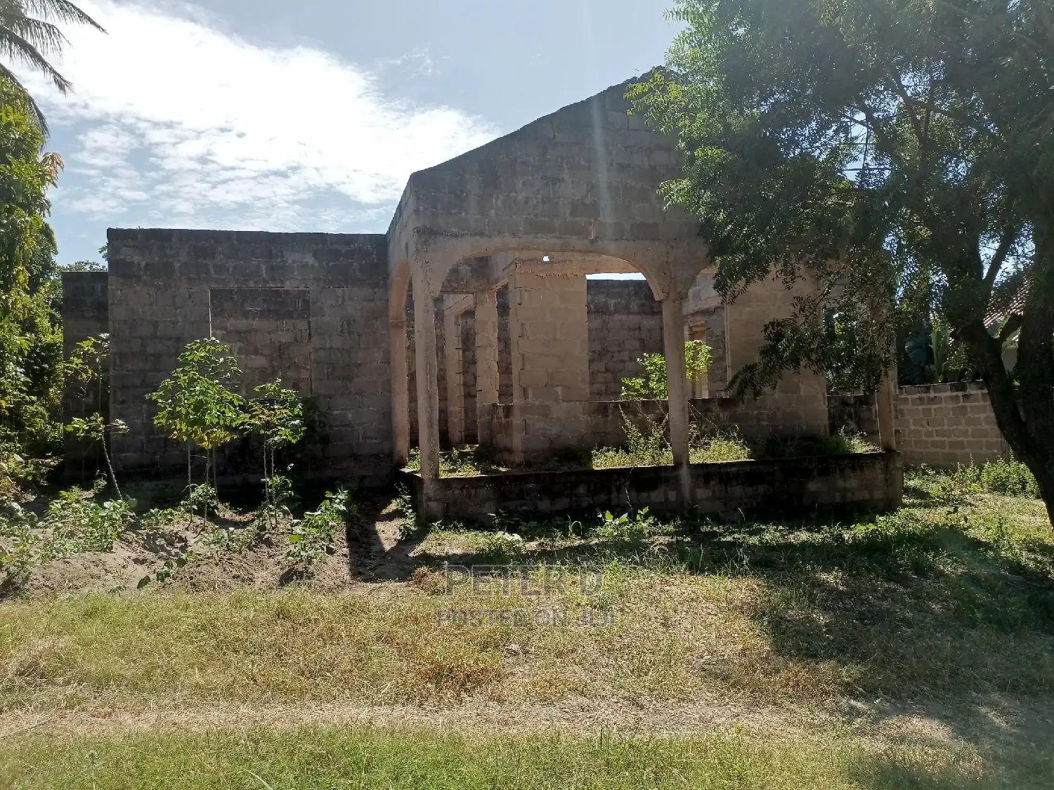4bdrm House in Goba for sale