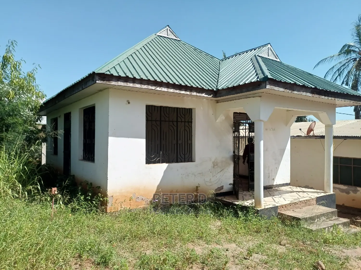 3bdrm House in Goba for sale