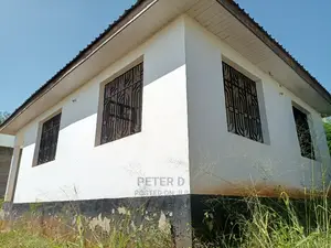 3bdrm House in Goba for sale