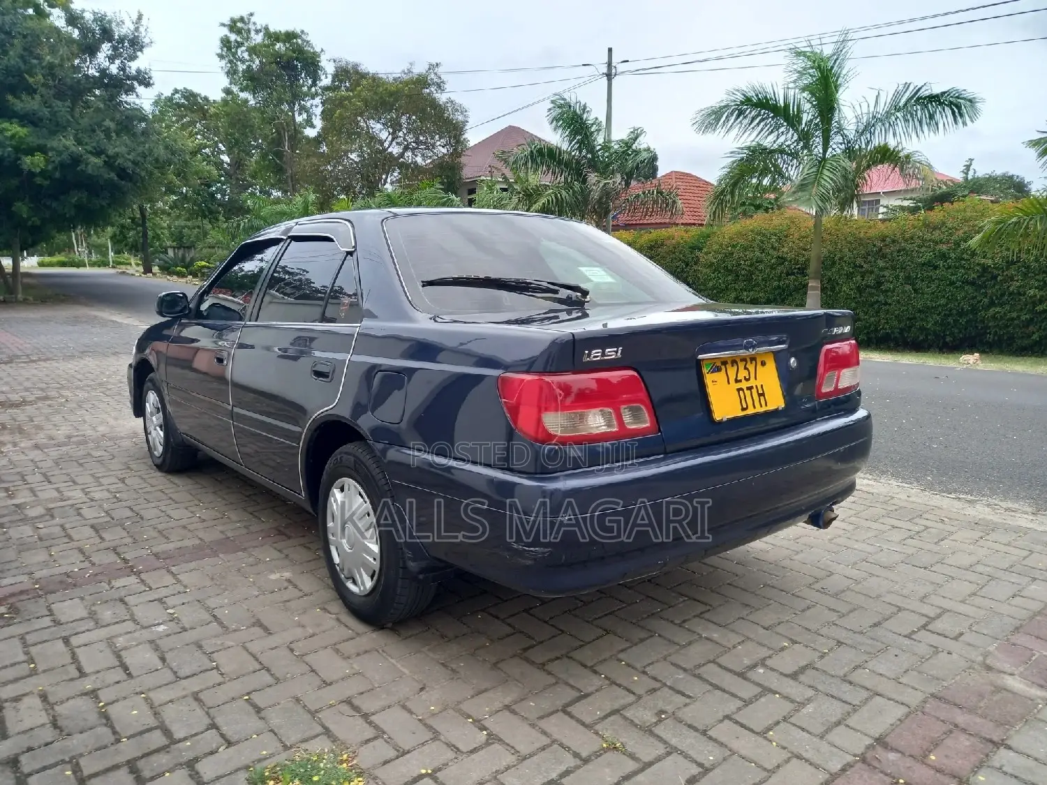 Toyota Carina 2000 Blue