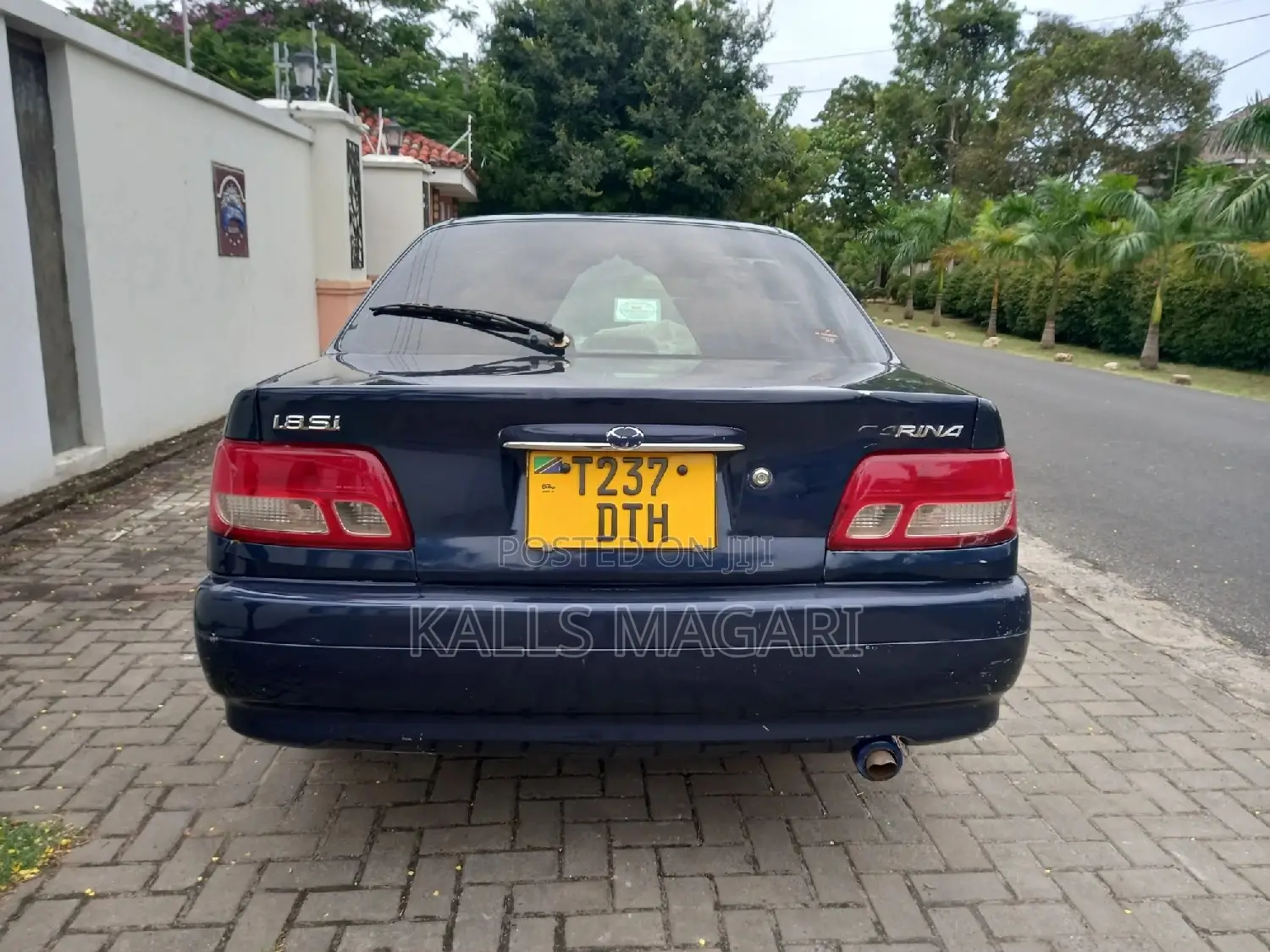 Toyota Carina 2000 Blue