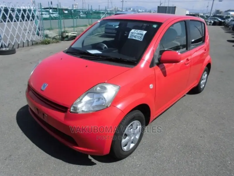 Toyota Passo 2005 Red