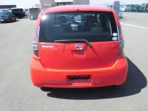 Toyota Passo 2005 Red