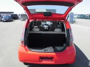 Toyota Passo 2005 Red