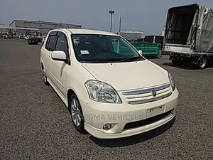 Toyota Raum 2003 Pearl