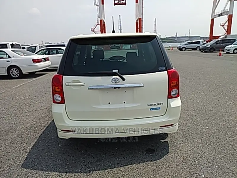 Toyota Raum 2003 Pearl