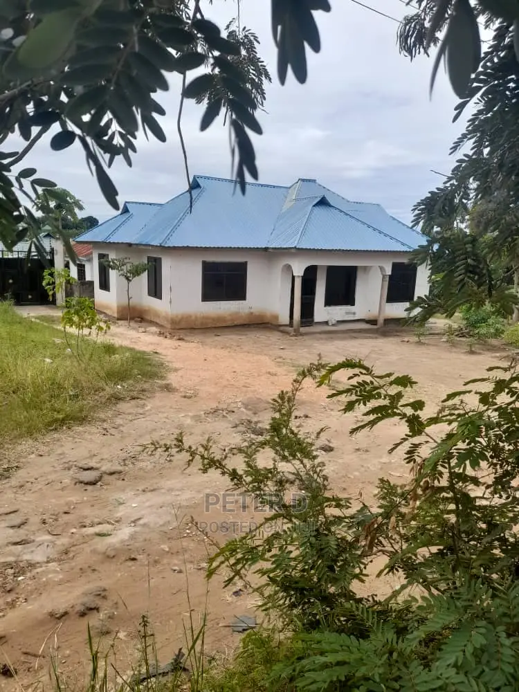 3bdrm House in Mbezi for Sale