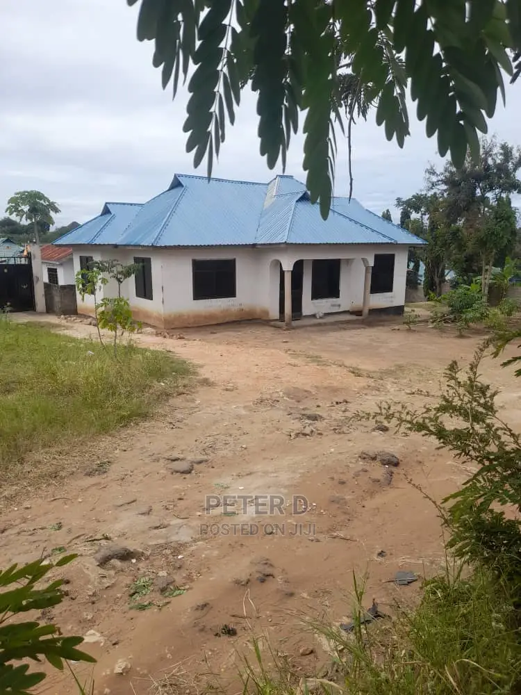 3bdrm House in Mbezi for Sale
