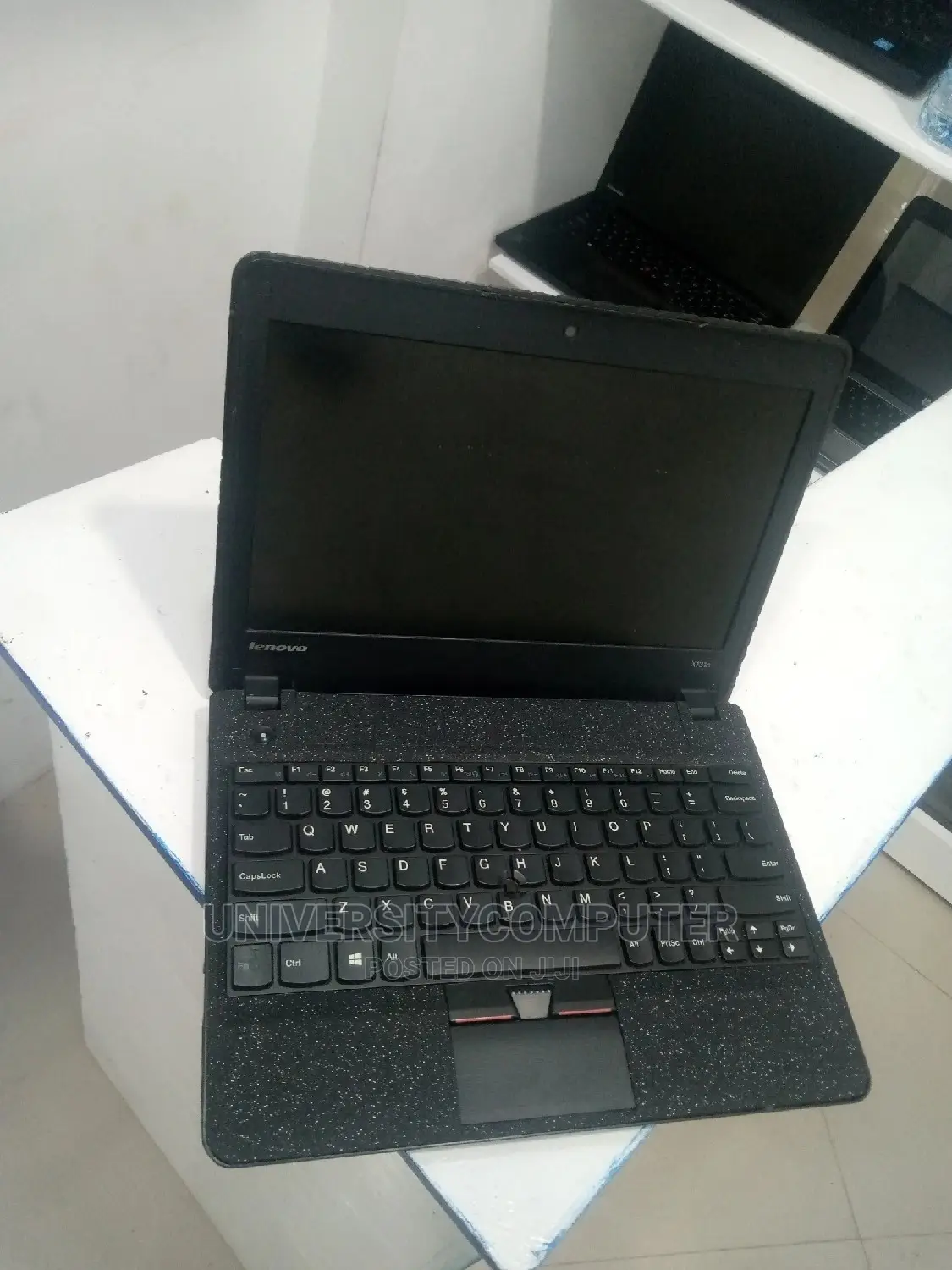 Laptop Lenovo ThinkPad X131e 4GB Intel Core 2 Duo HDD 320GB