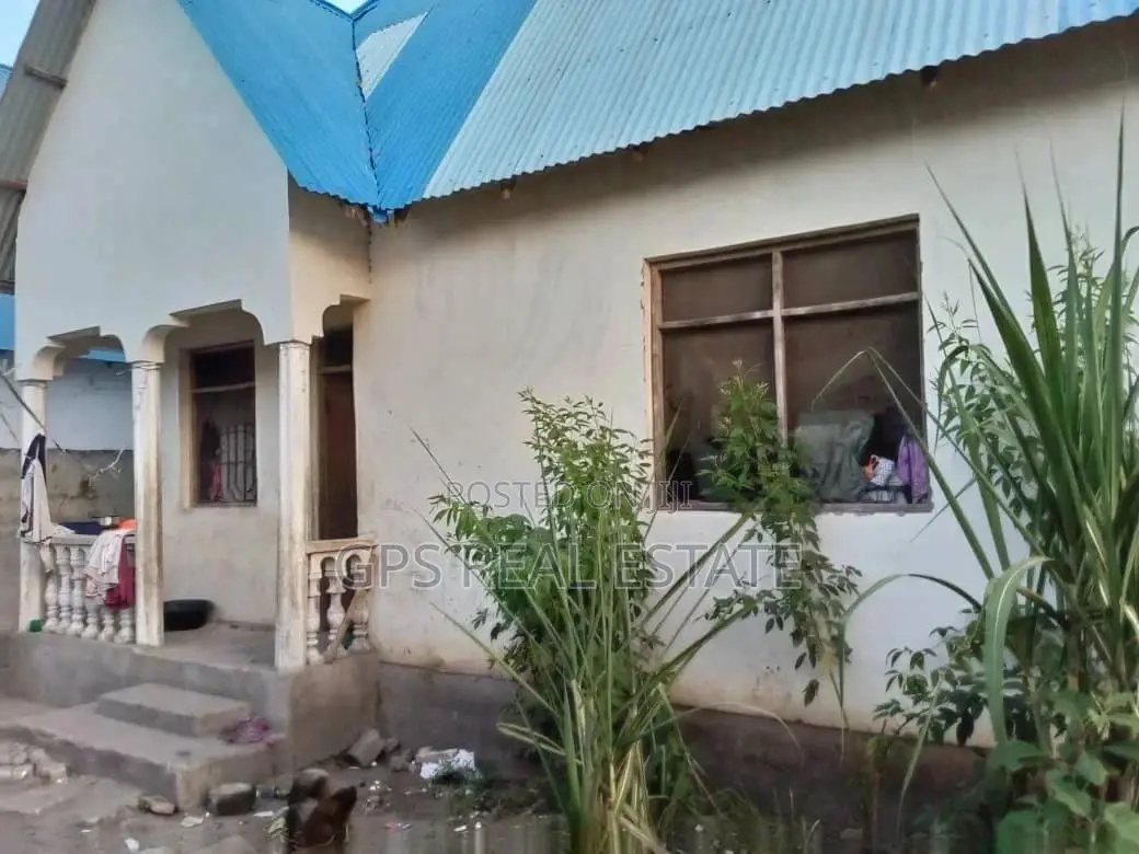 3bdrm House in Max Evarst, Temeke for Sale