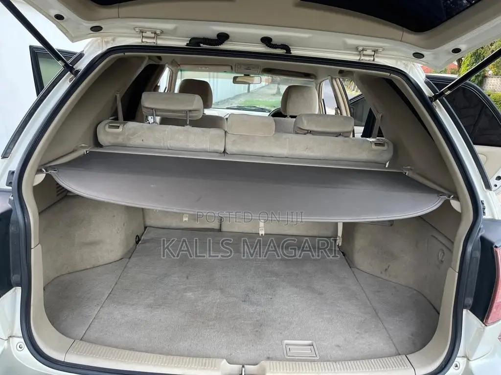 Toyota Harrier 2001