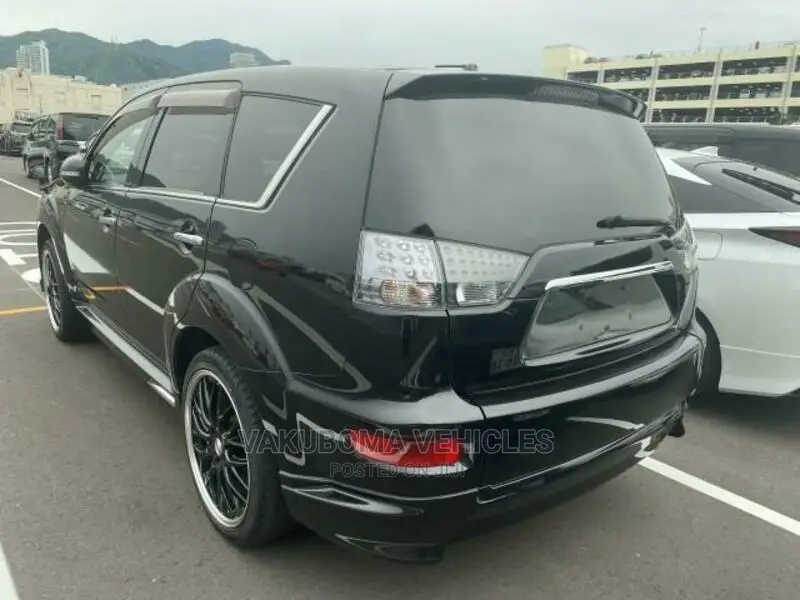 Mitsubishi Outlander 2010 Black