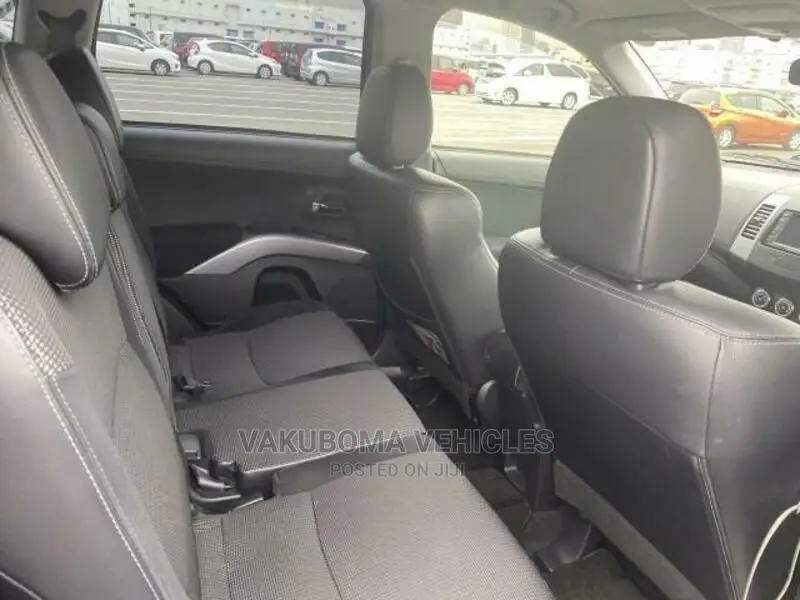Mitsubishi Outlander 2010 Black