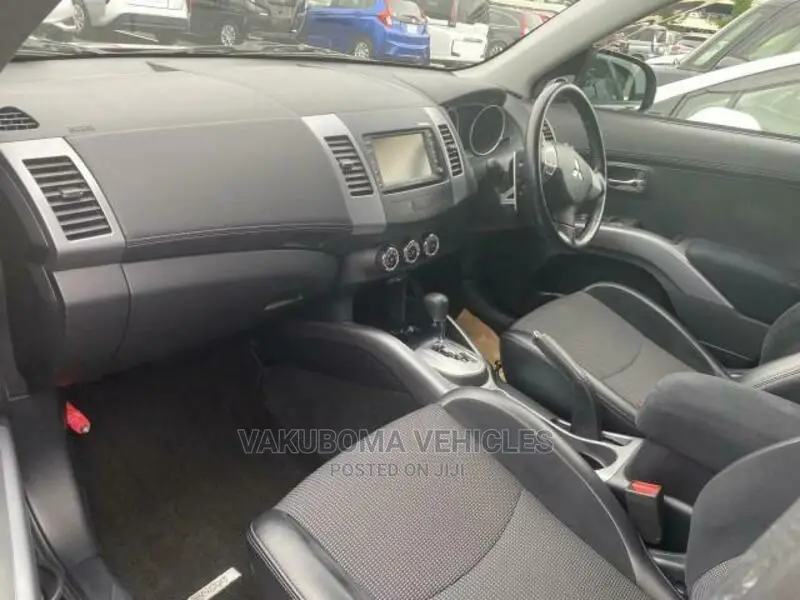 Mitsubishi Outlander 2010 Black