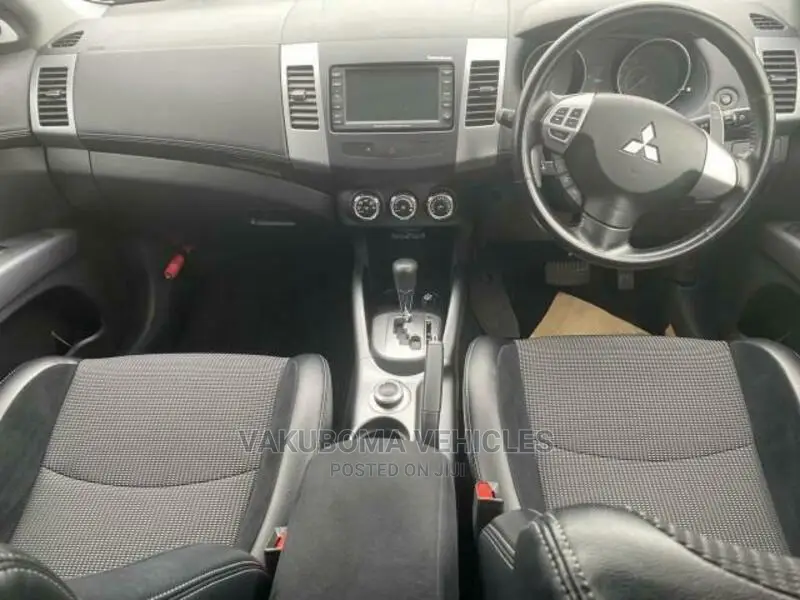 Mitsubishi Outlander 2010 Black