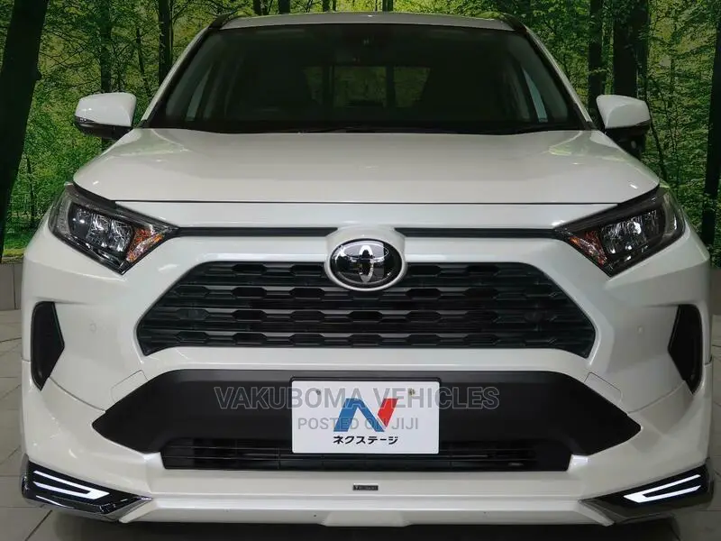 Toyota RAV4 2019 White