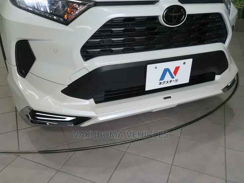 Toyota RAV4 2019 White