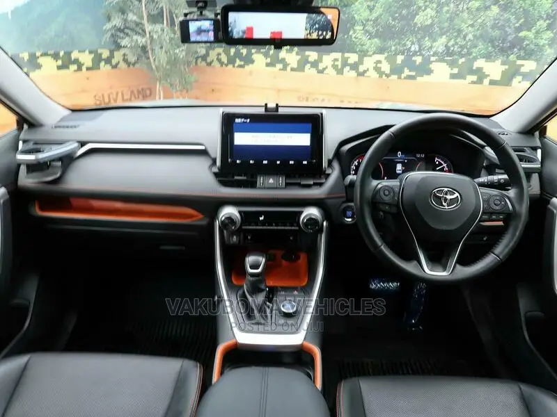 Toyota RAV4 2020 Green