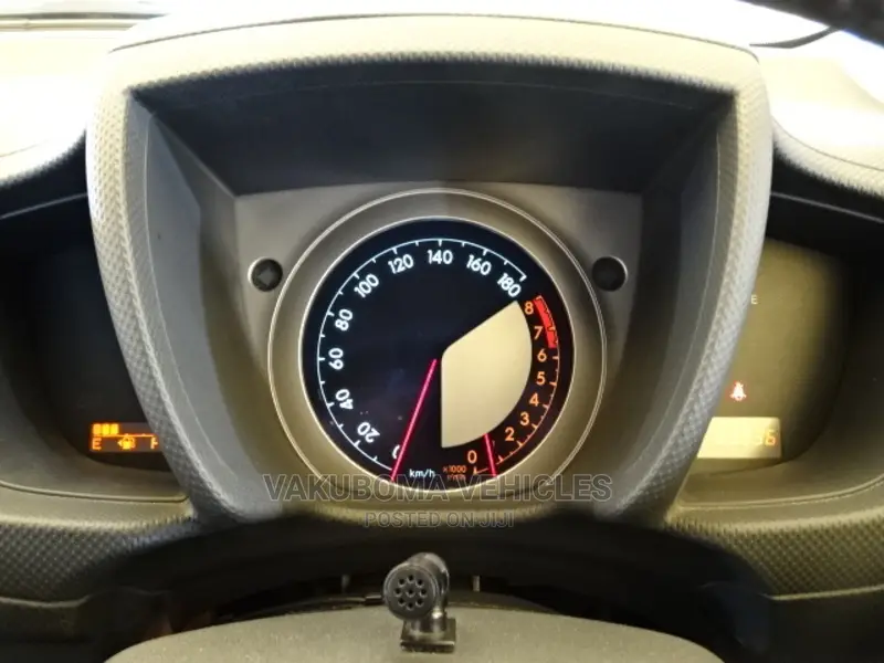 Toyota IST 2007 Silver