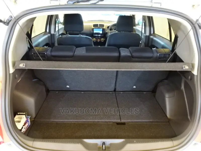 Toyota IST 2007 Silver