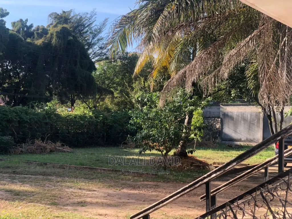 Plot 1300sqm 4sale at Masaki