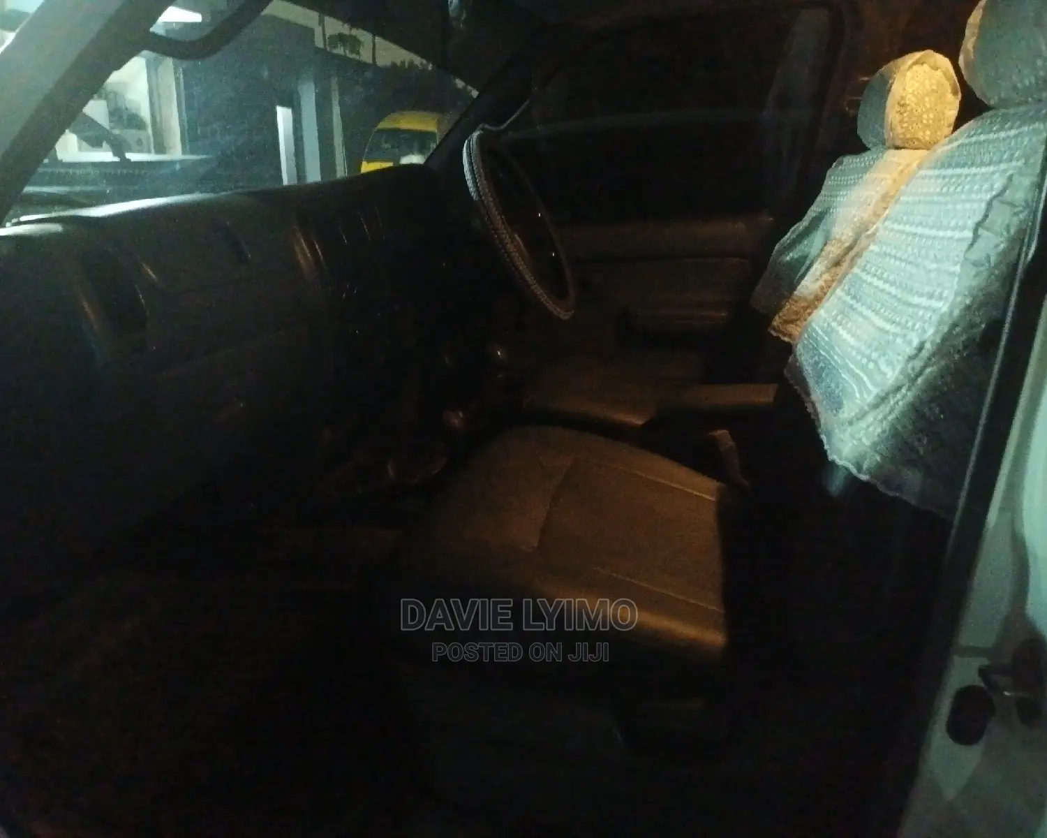 Toyota Hilux 2004 White