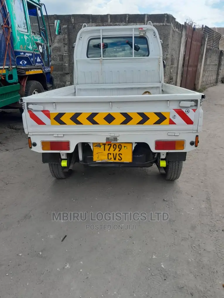 Suzuki Carry Inauza
