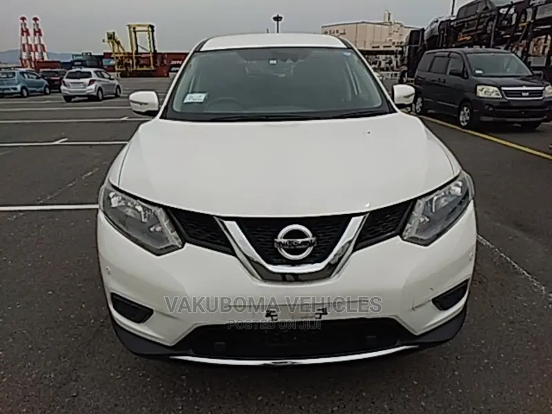 Nissan X-Trail 2015 White