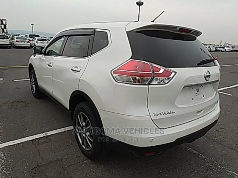 Nissan X-Trail 2015 White