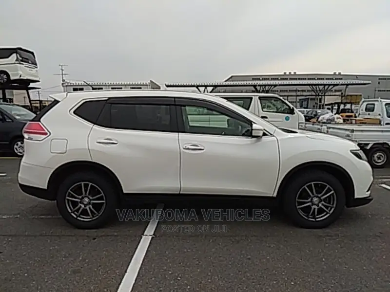 Nissan X-Trail 2015 White