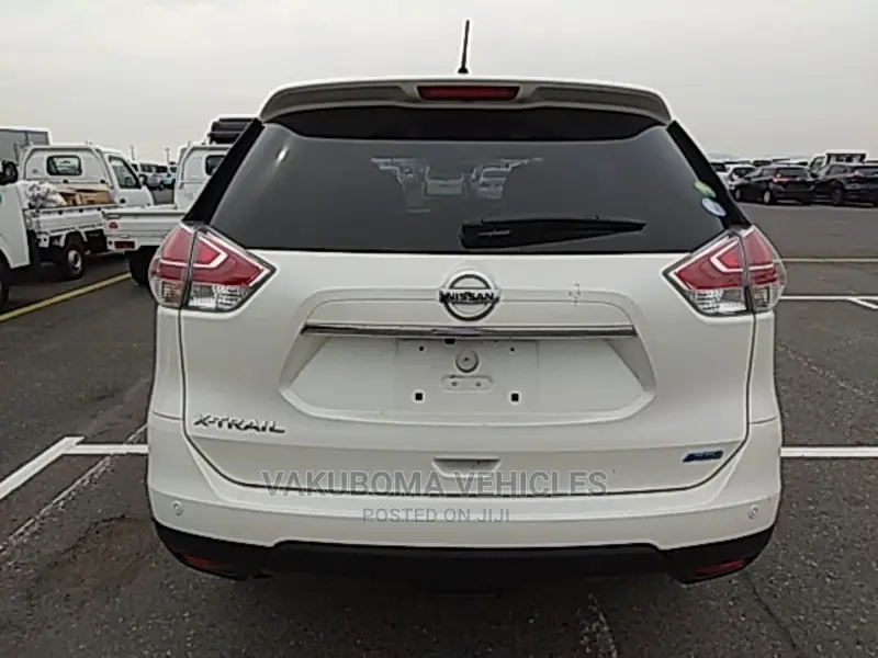 Nissan X-Trail 2015 White