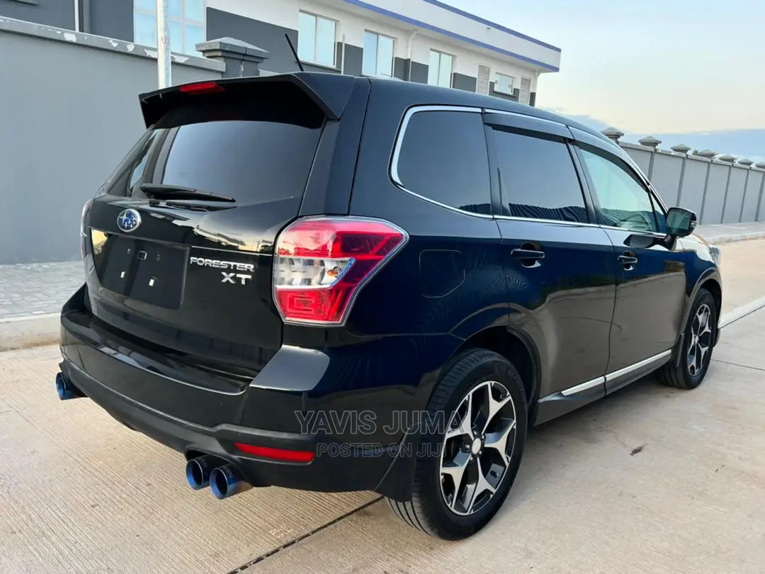 Subaru Forester 2015 Black