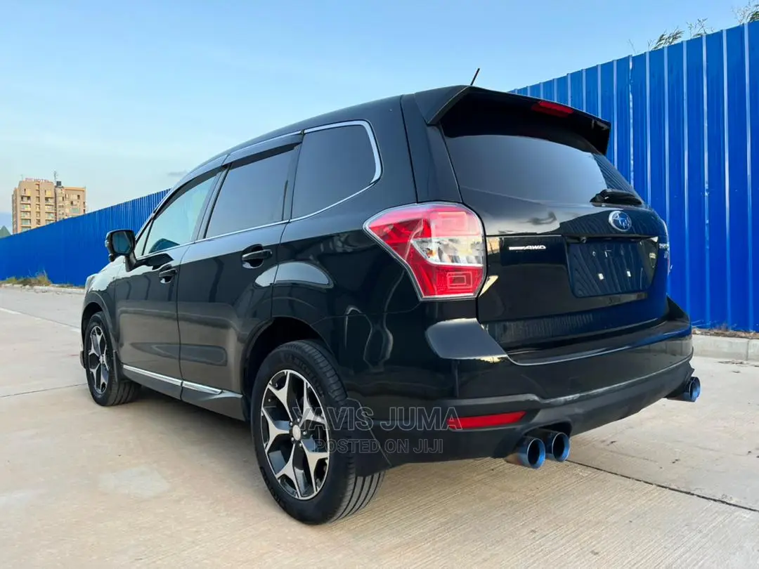 Subaru Forester 2015 Black