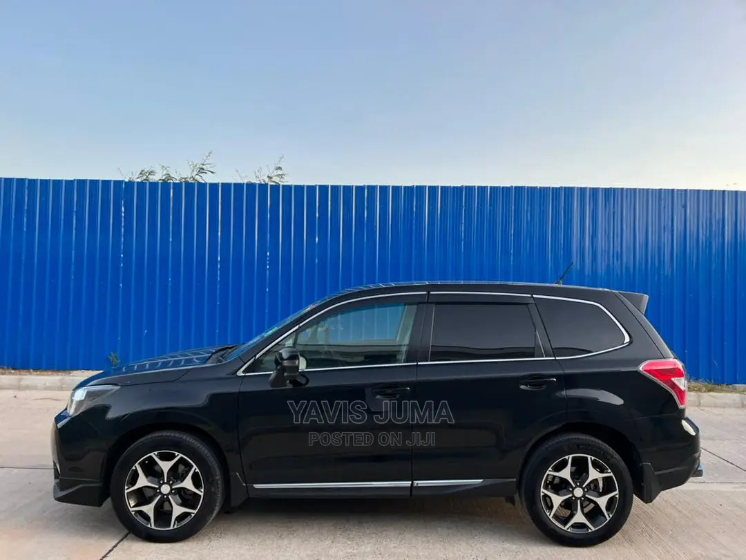 Subaru Forester 2015 Black