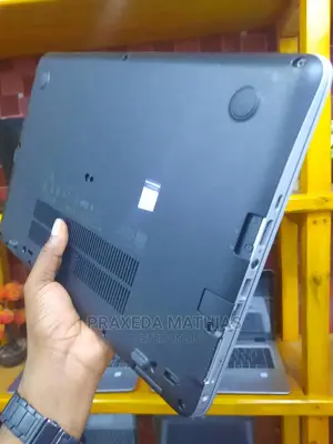 Laptop HP EliteBook 840 G3 8GB Intel Core I5 HDD 500GB