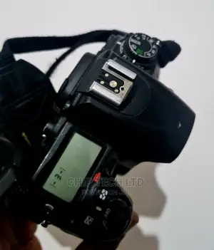 Nikon D7000 With Lens