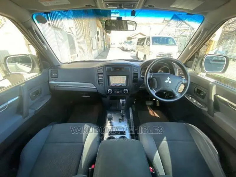 Mitsubishi Pajero 2008 Pearl