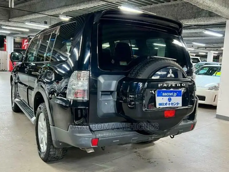Mitsubishi Pajero 2007 Black