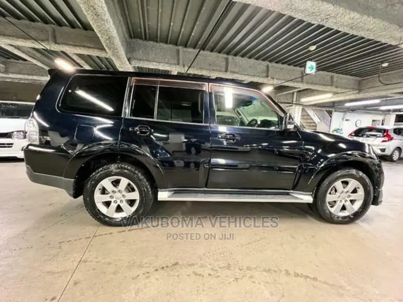 Mitsubishi Pajero 2007 Black