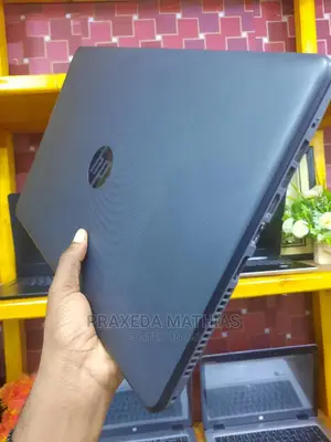 Laptop HP 15-Dw0037wm 8GB Intel Core I5 HDD 500GB