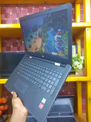 Laptop HP 15-Dw0037wm 8GB Intel Core I5 HDD 500GB
