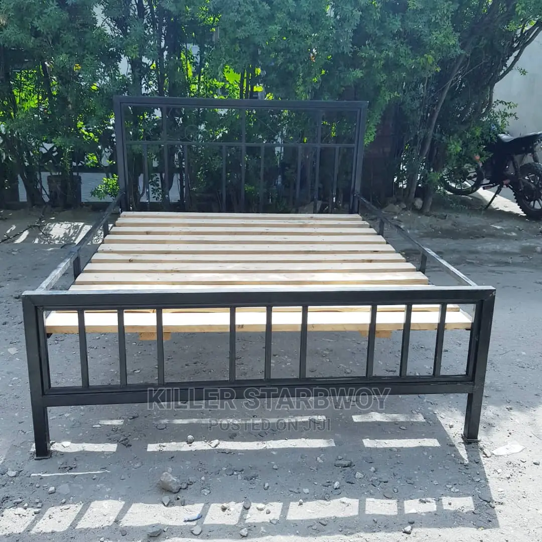 Kitanda 5×6