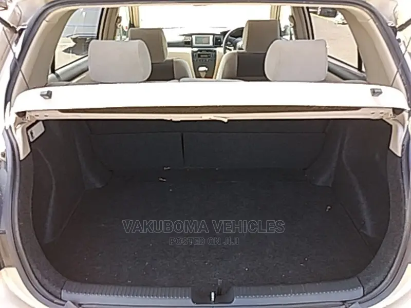 Toyota Allex 2001 Gold