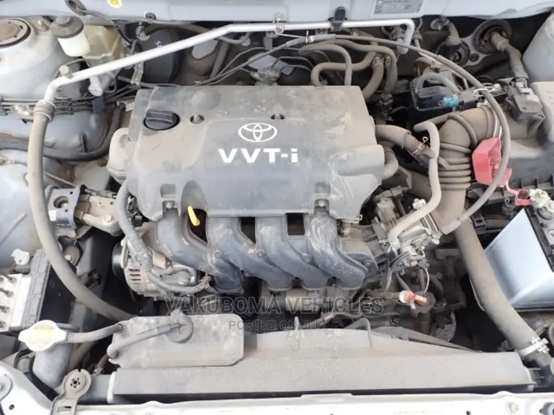 Toyota Corolla RunX 2003 Silver