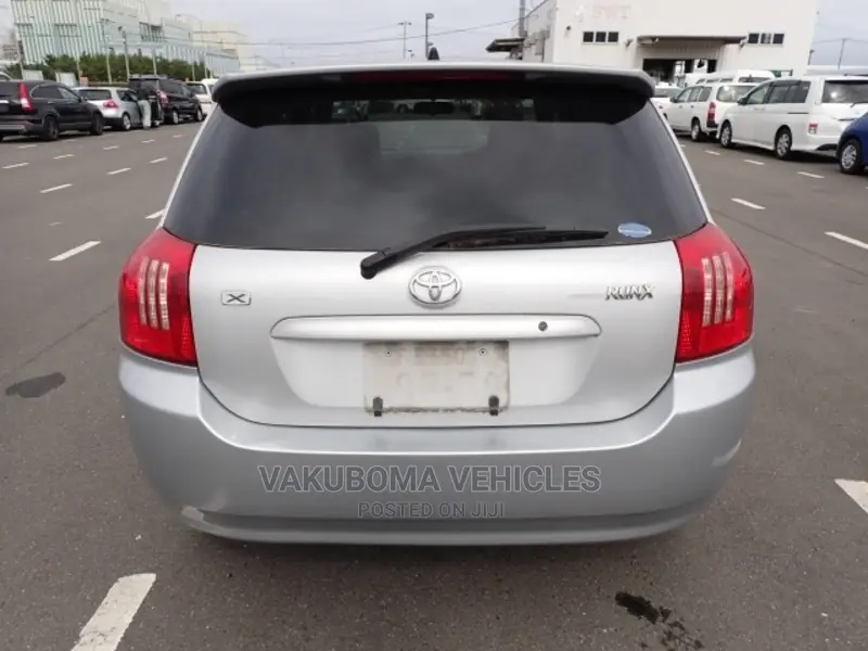 Toyota Corolla RunX 2003 Silver