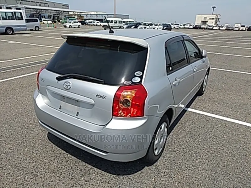 Toyota Corolla RunX 2005 Silver