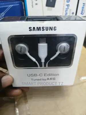 AKG USB - C Edition Earphone