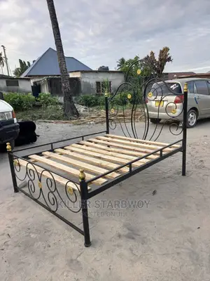 Kitanda 5×6 Kizur Sana