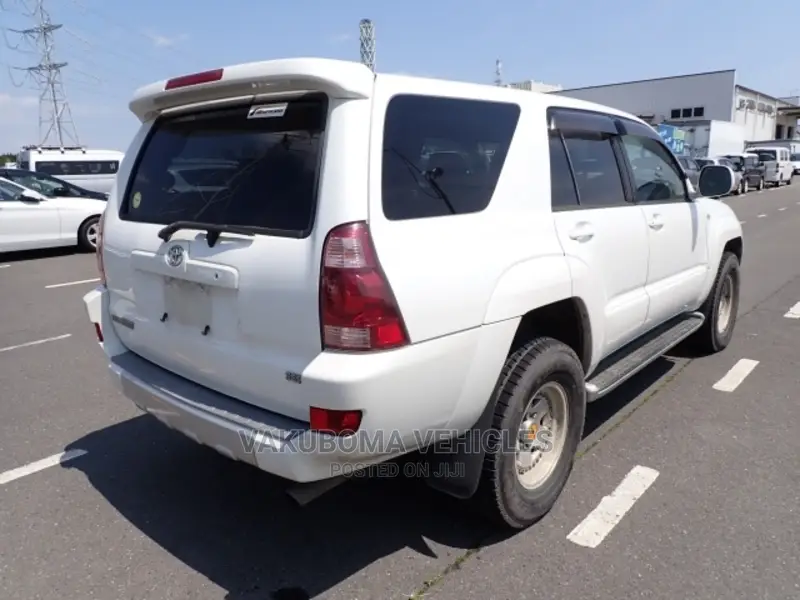 Toyota Hilux Surf 2003 White