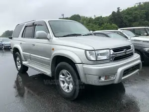 Toyota Hilux Surf 2000 Silver